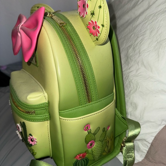 Sold - Picture 3 of 8